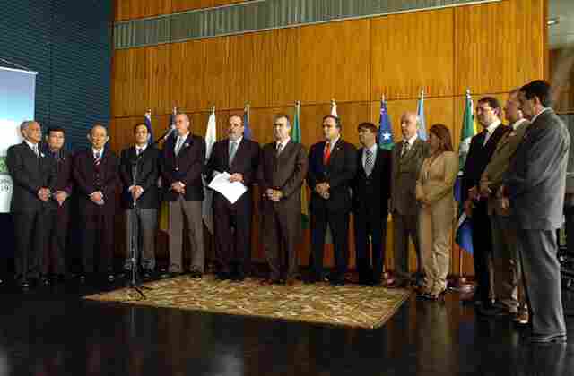 Fiero assina convênio com Câmara dos Deputados
