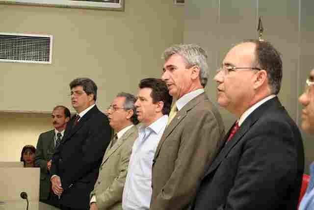 ALE busca alternativa para hidrelétricas e política florestal