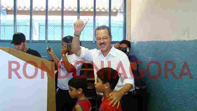 ELEIÇÕES RONDÔNIA: PREFEITO DA CAPITAL VOTA OTIMISTA, MAS LAMENTA BAIXARIA CONTRA SUA FAMÍLIA