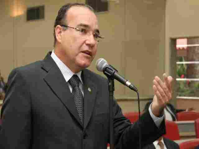 Jesualdo critica Ibama por prejudicar produtores de Rondônia