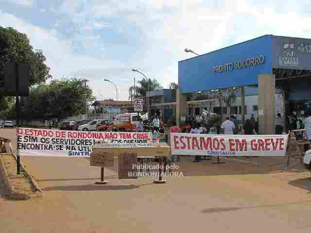 Atendimento lento e brigas marcam 8º dia de greve