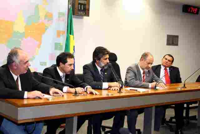 Bancada federal e sindicalistas rondonienses debatem estratégias