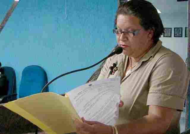 Emenda de Ellis Regina garante licença remunerada a servidores em educação