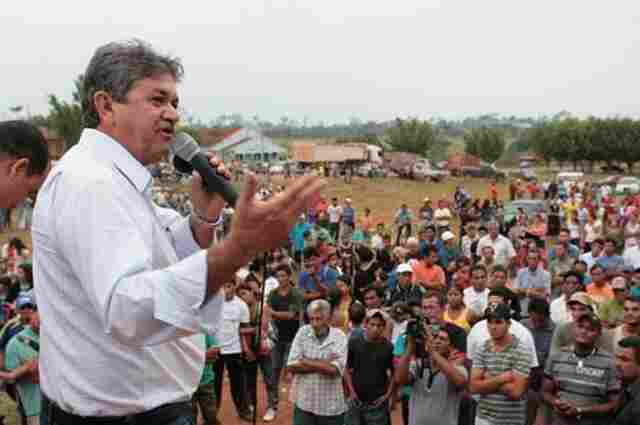 Cahulla comemora com população plebiscito para a emancipação da região