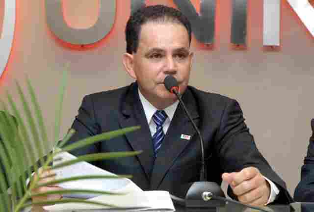 Hélio Vieira confirma que concorre a reeleição na OAB