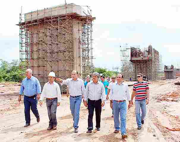 Cahulla vistoria obras em Ji-Paraná e participa de evento em Ouro Preto