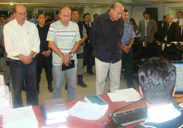 Júri absolve parentes de Hildebrando Pascoal do crime da motosserra