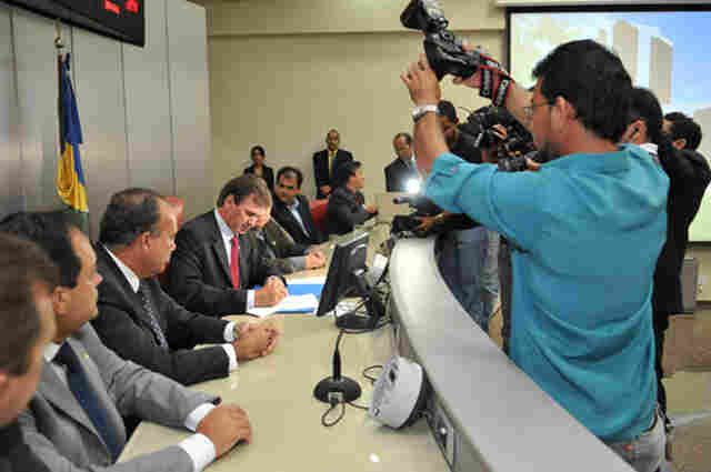 Assinada ordem de serviço para construção da nova sede da Assembléia