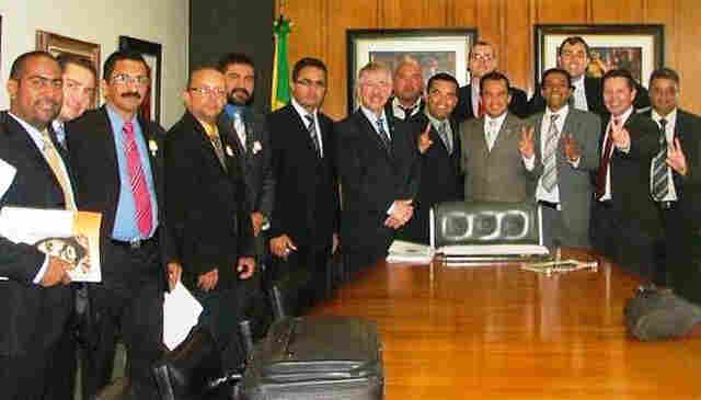 Temer confirma ao deputado Garçon a votação da PEC 300 para fevereiro