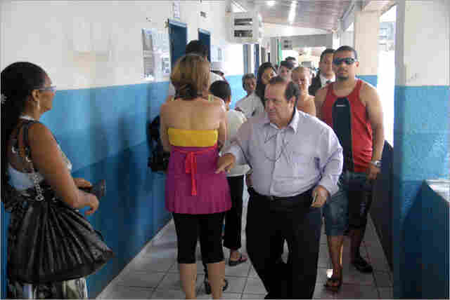 Eleitor demora menos de 20 segundos para votar; Capital não registra prisões
