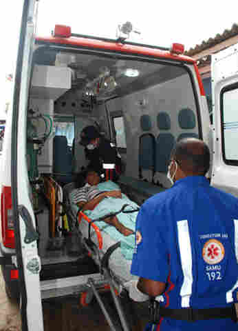 Governo Confúcio faz o que já deveria ter feito: remove só agora os pacientes do João Paulo