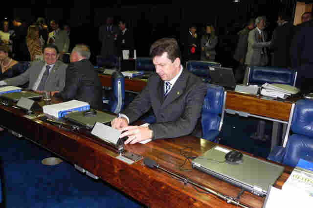 Cassol defende desenvolvimento da Amazônia e reforma tributária