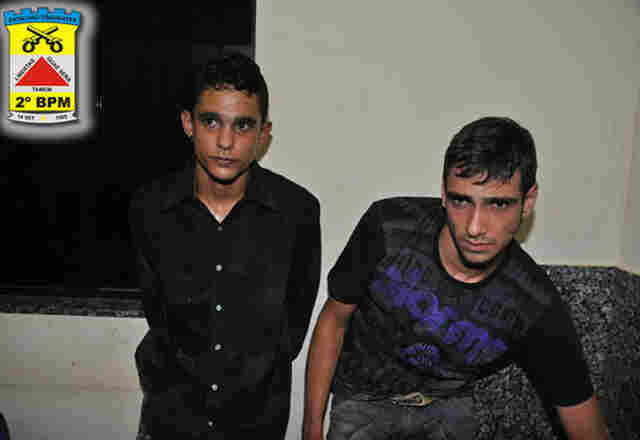 Irmãos são presos momentos após assalto
