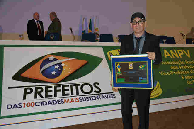 Pela segunda vez, Alex Testoni é eleito entre os 100 melhores municípios do país