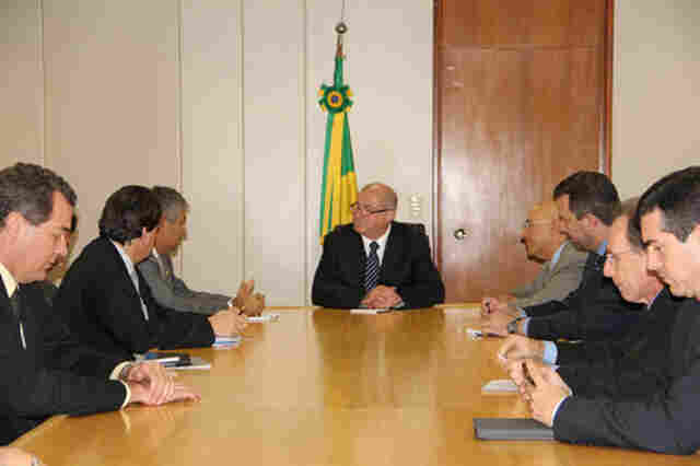 Ministro das Comunicações sinaliza apoio para levar telefonia móvel aos Distritos de Rondônia