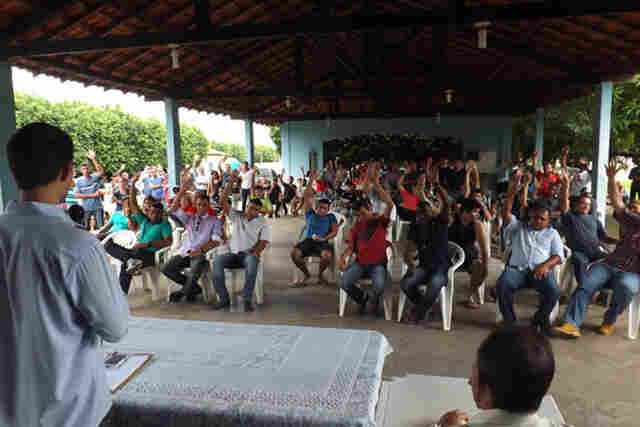 Agentes penitenciários rejeitam proposta de greve