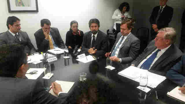 Amir Lando anuncia avanço nas negociações sobre a transposição de servidores