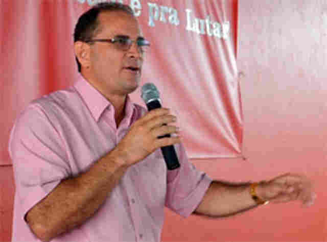 Alguns comentários sobre a Lei do Piso Salarial para profissionais do magistério