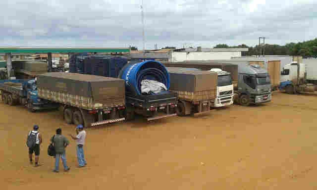 ALEGANDO QUESTÃO DE SEGURANÇA, CAMINHONEIROS SE RECUSAM A TRANSPORTAR CARGAS AO ACRE