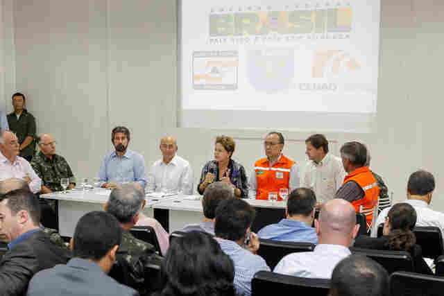 GOVERNO FEDERAL CONCORDA COM CALAMIDADE PÚBLICA NA CAPITAL; DILMA SE NEGA FALAR SOBRE TRANSPOSIÇÃO