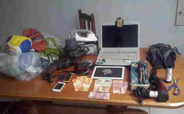 Polícia Civil fecha boca de fumo e prende acusada