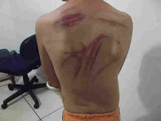 Pai violento espanca menino de apenas 10 anos