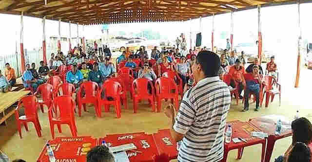 Essa é a oportunidade de tirar políticos que privilegiam familiares e empresas, diz Padre Ton