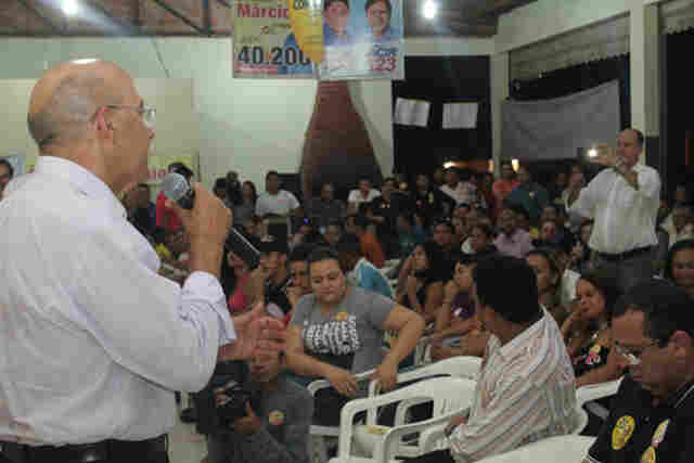 Confúcio diz que eleitor não tolera mais "propostas milagrosas"