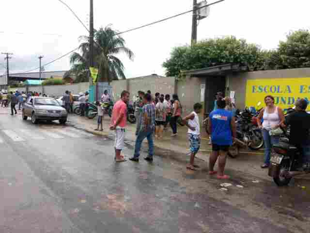 Monte Negro tem eleição com chuva e lentidão