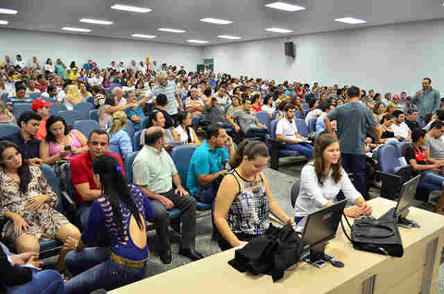 CÂMARA DECIDE INICIAR PROCESSO QUE PODE LEVAR A CASSAÇÃO DO PREFEITO DE CACOAL