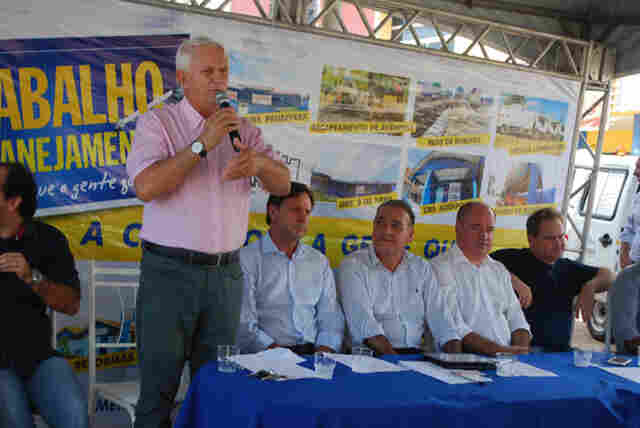 Airton Gurgacz anuncia recursos para compra de máquinas