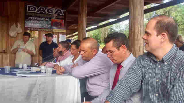 Abandonadas após enchente, famílias cobram assistência social e moradia no Baixo Madeira