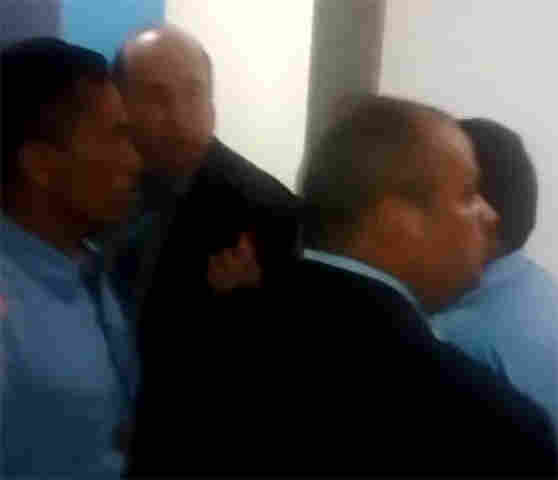 Vídeo mostra vereadores correndo para tirar satisfações com procurador