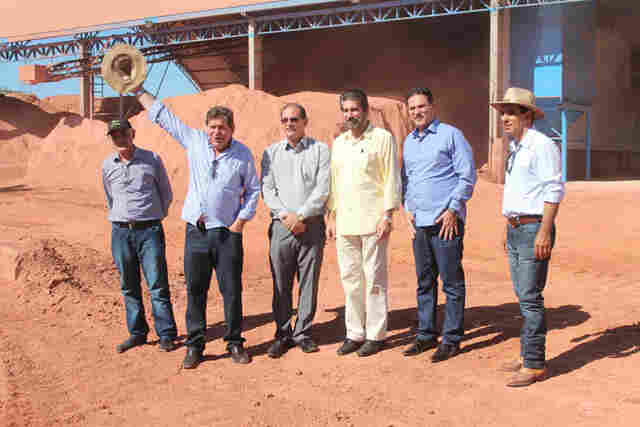 Grupo Cesar Cassol inaugura usina de calcário em Parecis