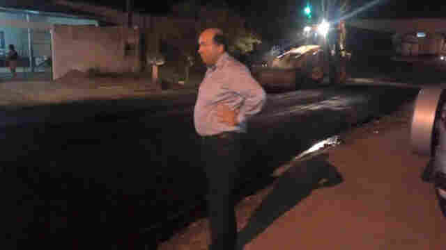 Vereador acompanha obra de pavimentação no bairro Agenor de Carvalho