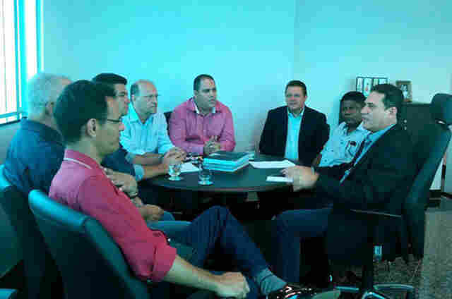 Maurão recebe pedido de apoio para a Santa Casa de Misericórdia