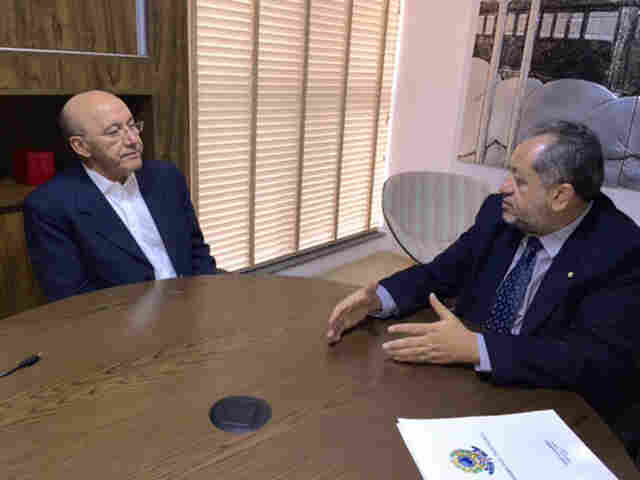 Luiz Cláudio apresenta proposta a Confúcio Moura para o desenvolvimento de Rondônia
