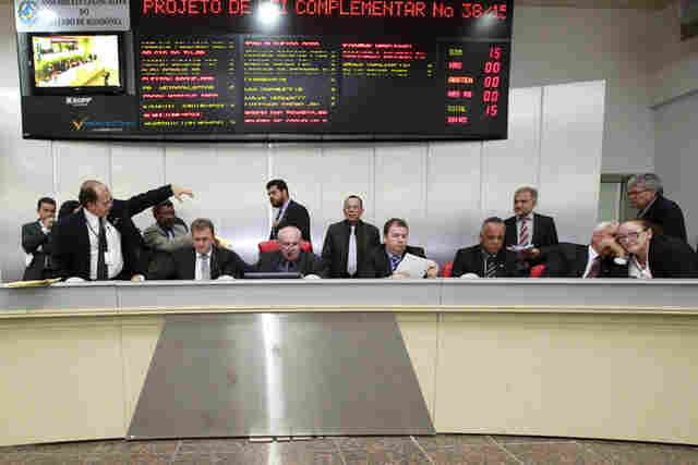 ASSEMBLEIA LEGISLATIVA CRIA CPI PARA INVESTIGAR CARTEL DOS FRIGORÍFICOS