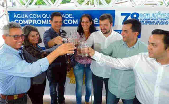 Água tratada chega às torneiras de moradores de Buritis