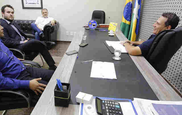 Controlador Geral do Estado apresenta plano de trabalho a deputados