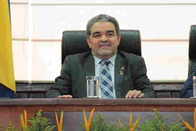 Doze escolas da Capital são beneficiadas com R$ 1,450 milhão por emenda de Aélcio da TV