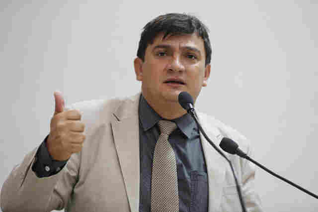 Governo do Estado elogiado por Cleiton Roque por serviços no distrito de Urucumacuã