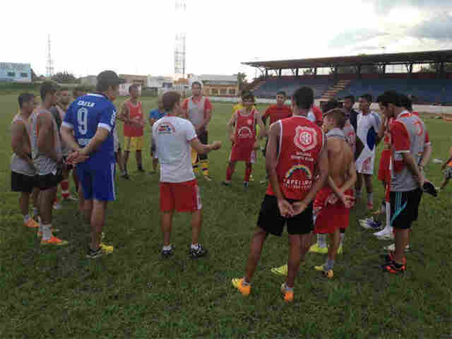 Guajará foca no tático e acredita em vitória na estreia do estadual em casa