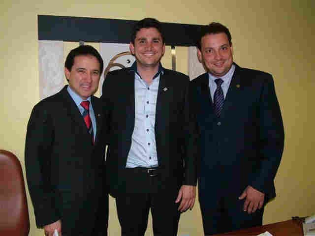 Prefeito de Pimenta também foi beneficiado com esquema de desvios de recursos da Assembleia através do irmão