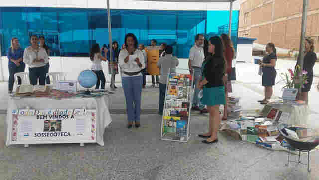 Projeto incentiva leitura entre alunos do ensino fundamental e médio