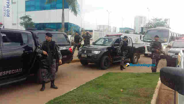 Tropa da COE e PRF preparados para retirar garimpeiros da BR-319