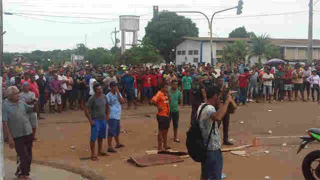 Garimpeiros liberam a BR-319, mas ainda estão mobilizados