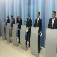 Acusações entre Roberto e Hildon marcam debate global; tucano questiona direito de resposta negado