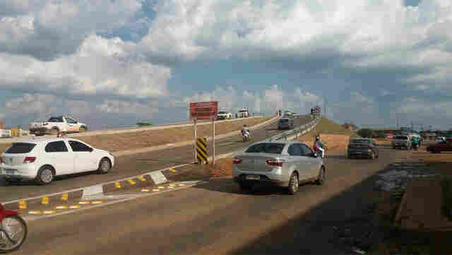 DNIT libera parte superior do viaduto no Trevo do Roque; inclinação gera polêmica