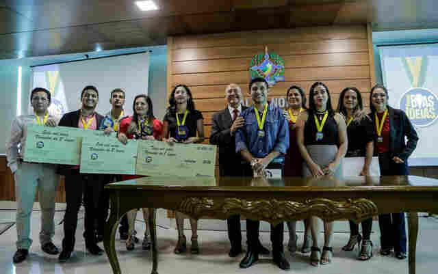 Vencedores do "Boas Ideias" recebem prêmio em dinheiro